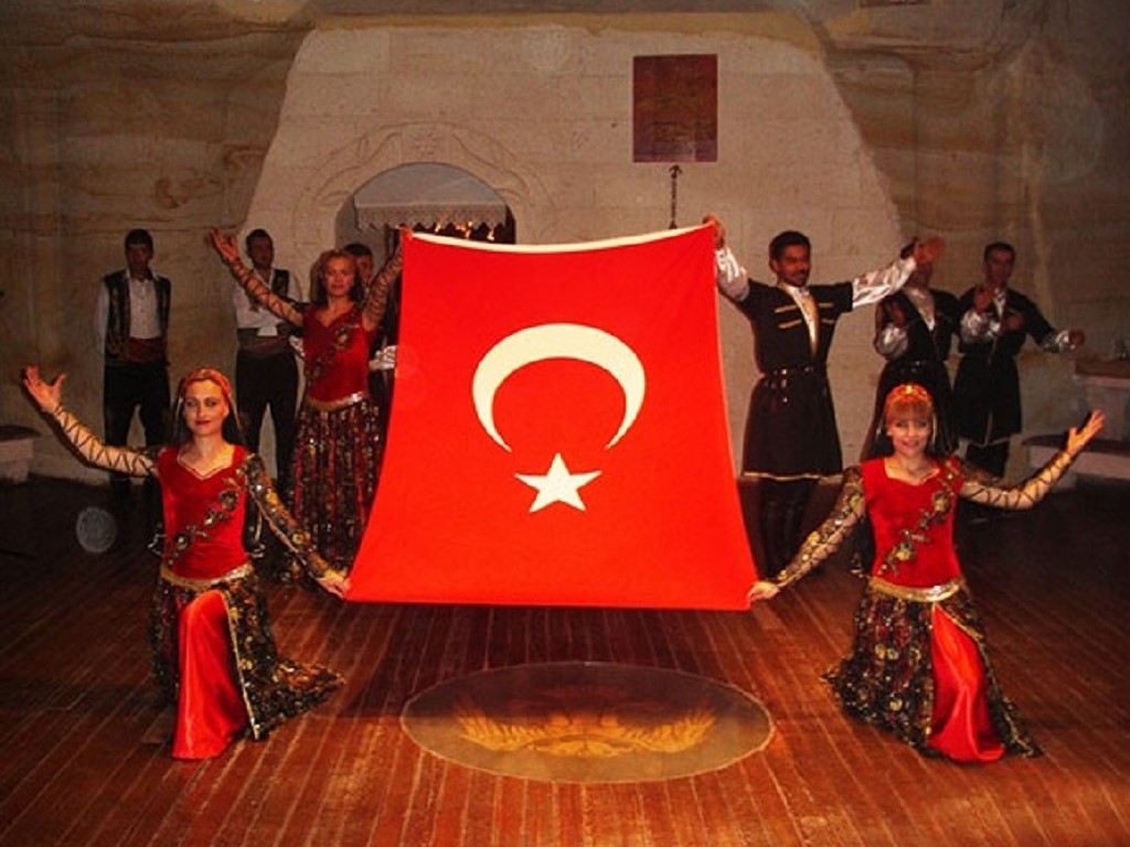 Türk Gecesi Görsel 1